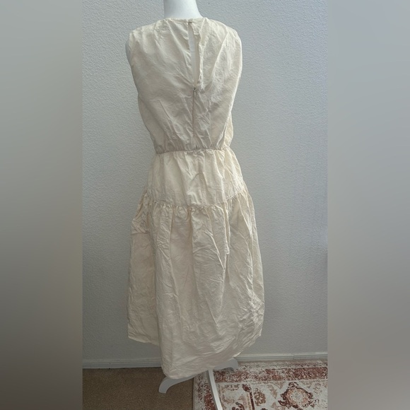 Unity Union White Sleeveless Dress - Picture 13 of 13